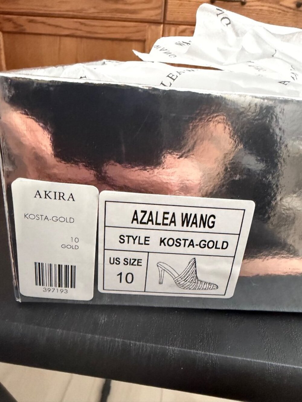 Azalea Wang Gold Metallic Strappy Heeled Sandals Size 10 New With Box 4" Heel - Picture 10 of 10